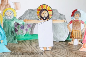 Easter-Resurrection-Set-to-color-free-printable-from-www.dosmallthingswithlove.com_